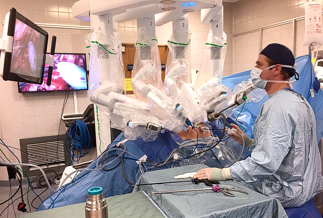 Robotic Surgery Broadcasts Worldwide | Guy's And St Thomas' NHS ...